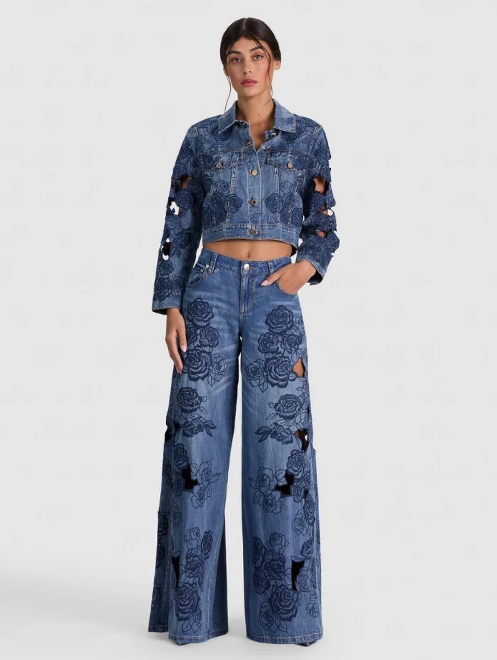 Alice + Olivia SIDNEY LASER-CUT JEAN - Picture 2 of 16